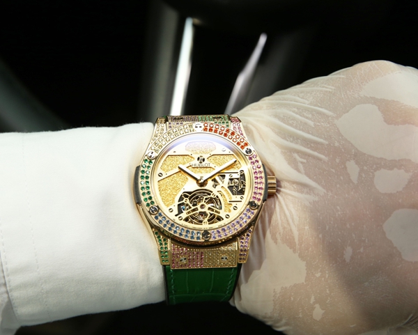 ウブロコピー時計角部分ディテール